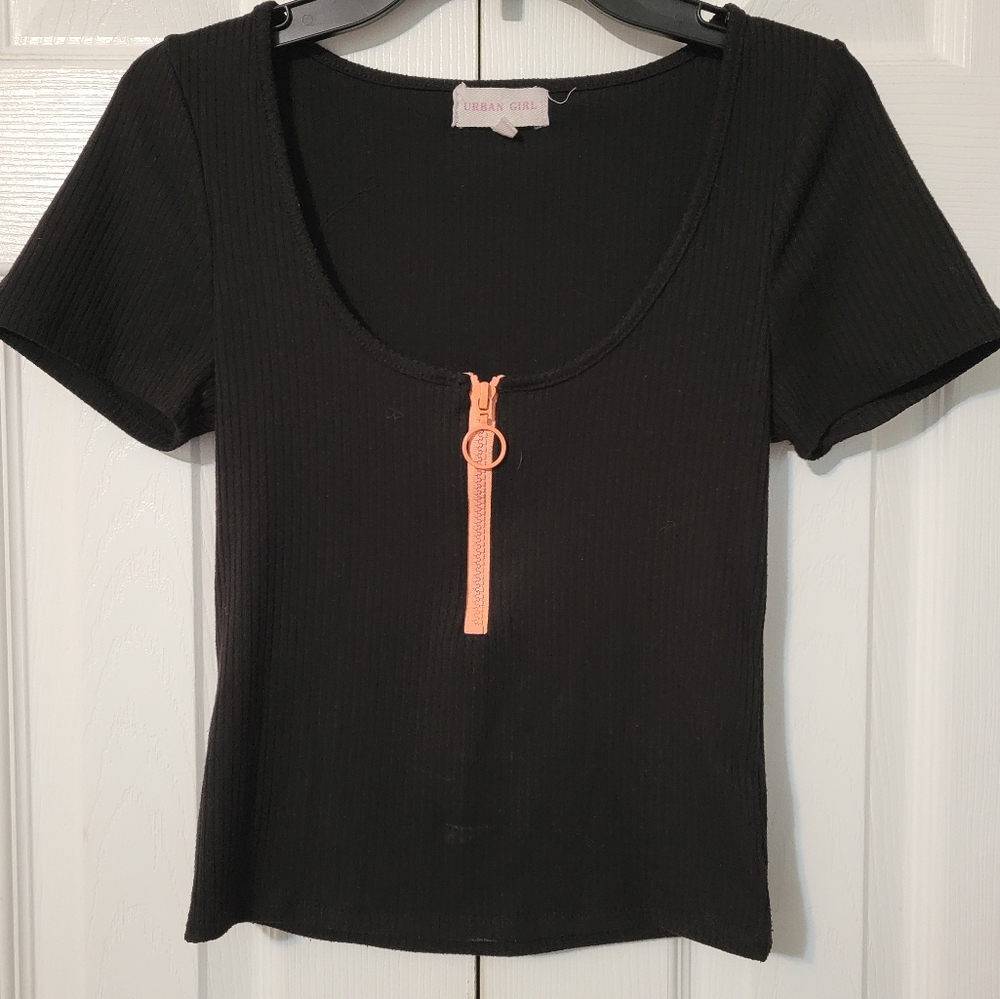 Black Ribbed Top with Pink Zipper